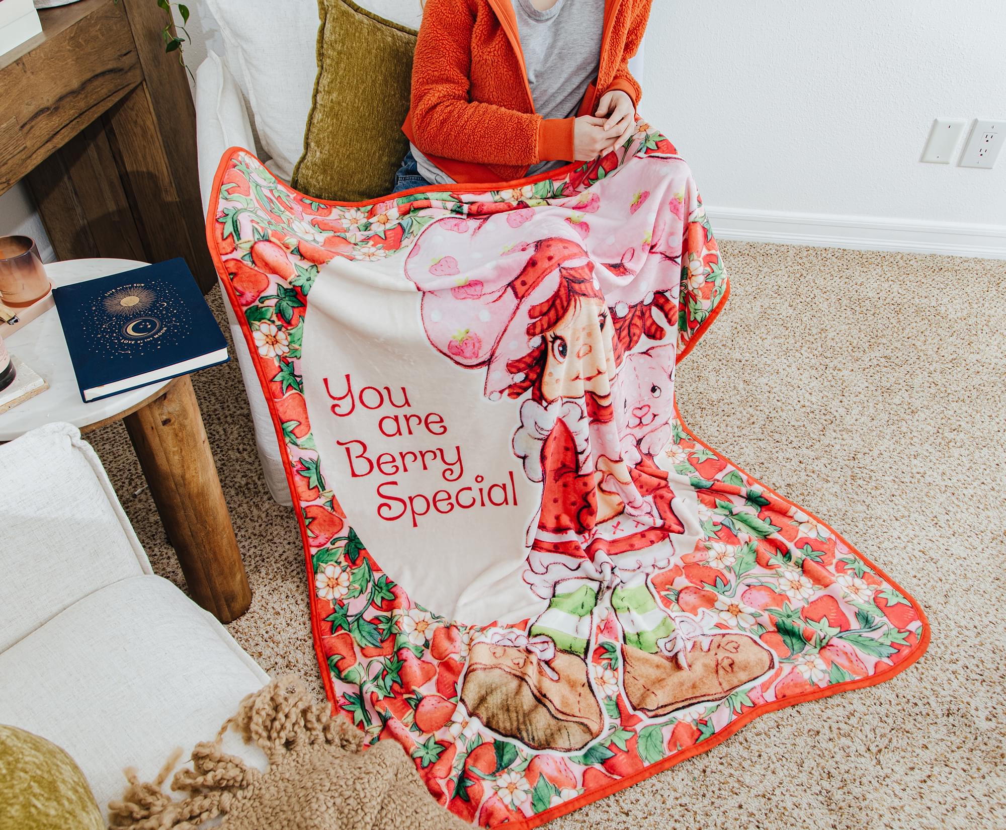 Berry Special Strawberry Shortcake Raschel Throw Blanket - 45 x 60 Inches
