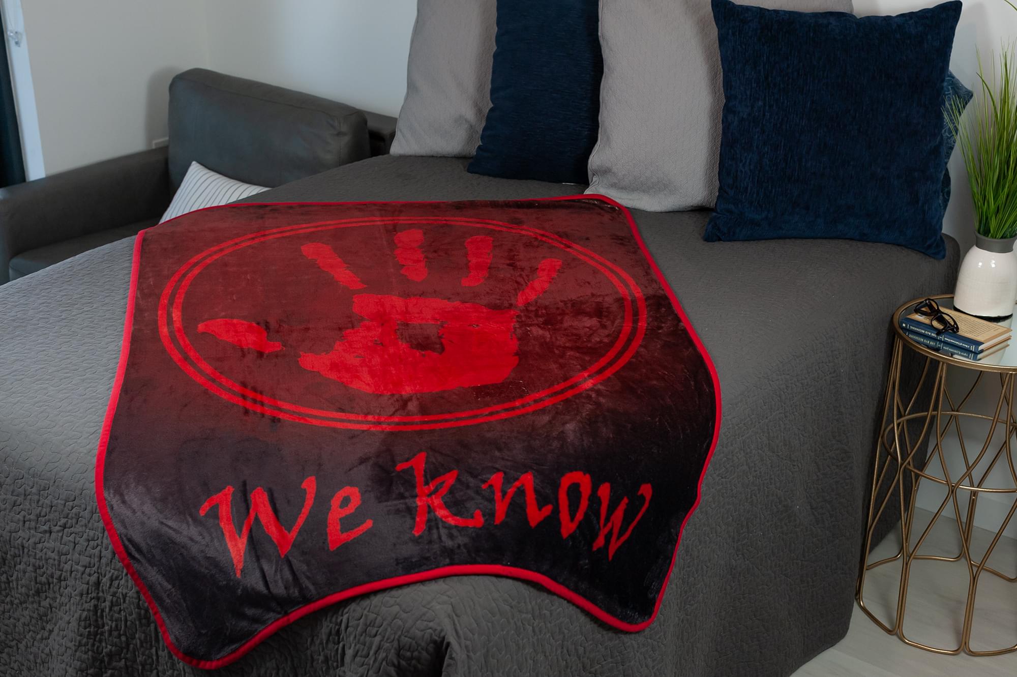 Skyrim Dark Brotherhood Fleece Throw Blanket - Cozy Gaming Comfort