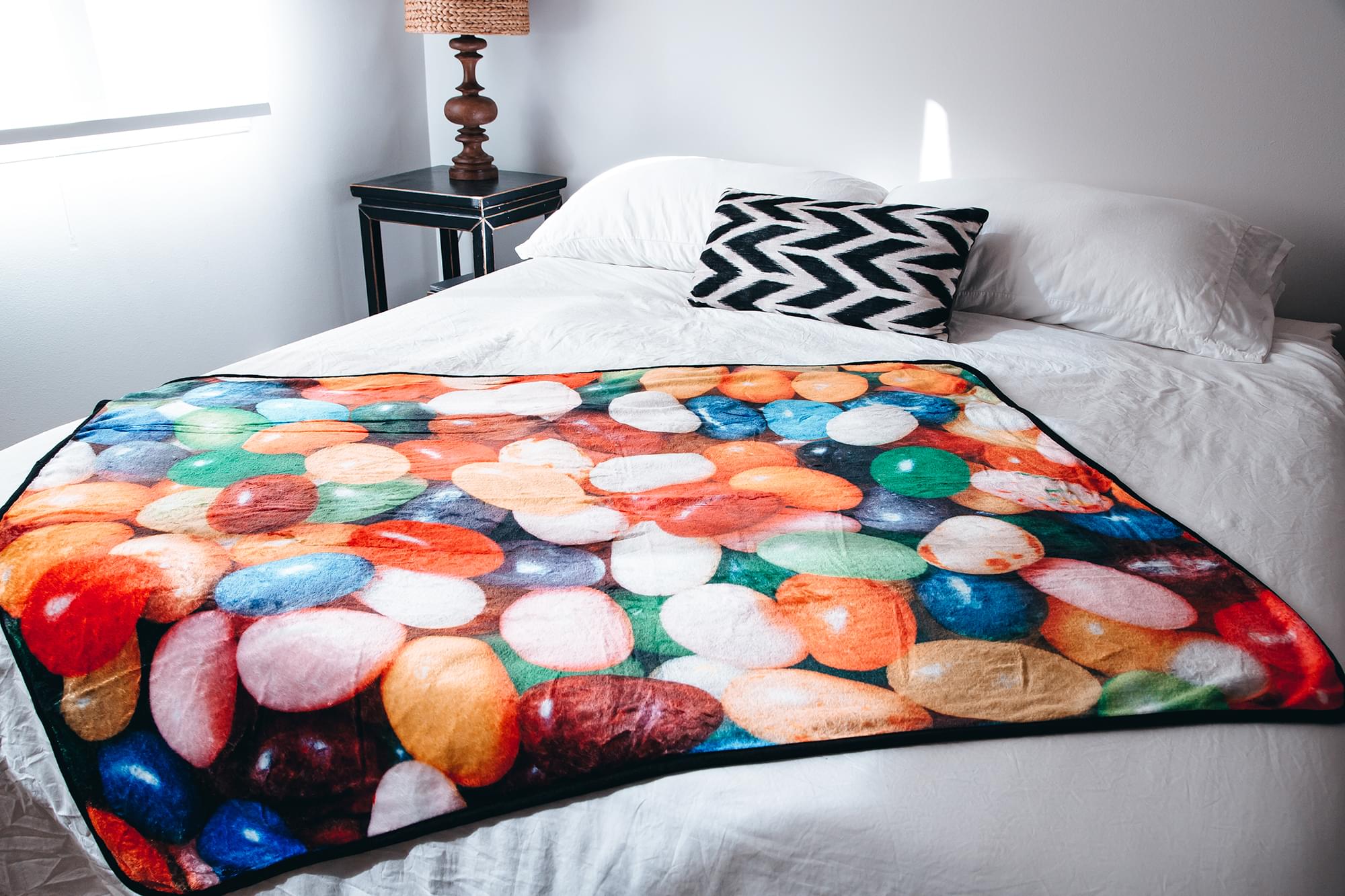 Delightful Jelly Bean Fleece Throw - Your Cozy Companion