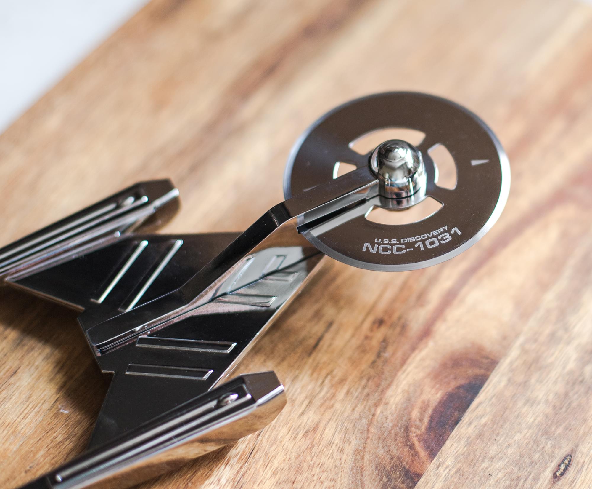 Star Trek Discovery Crossfield Starship Inspired Pizza Cutter