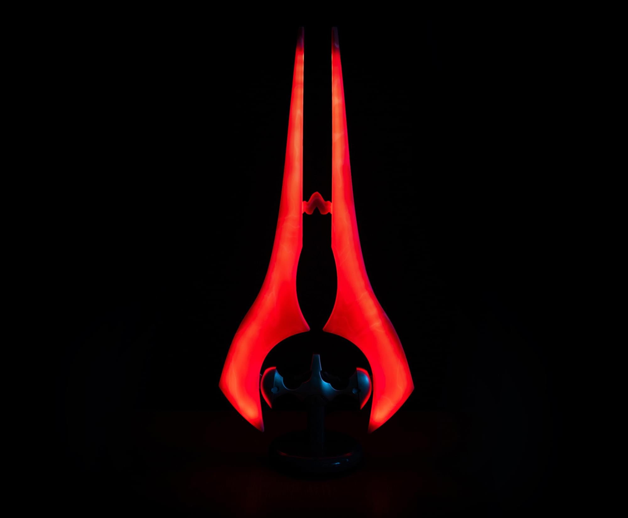 Halo Infinite Red Energy Sword Bloodblade Replica Mood Light - Ignite Your Gaming World!