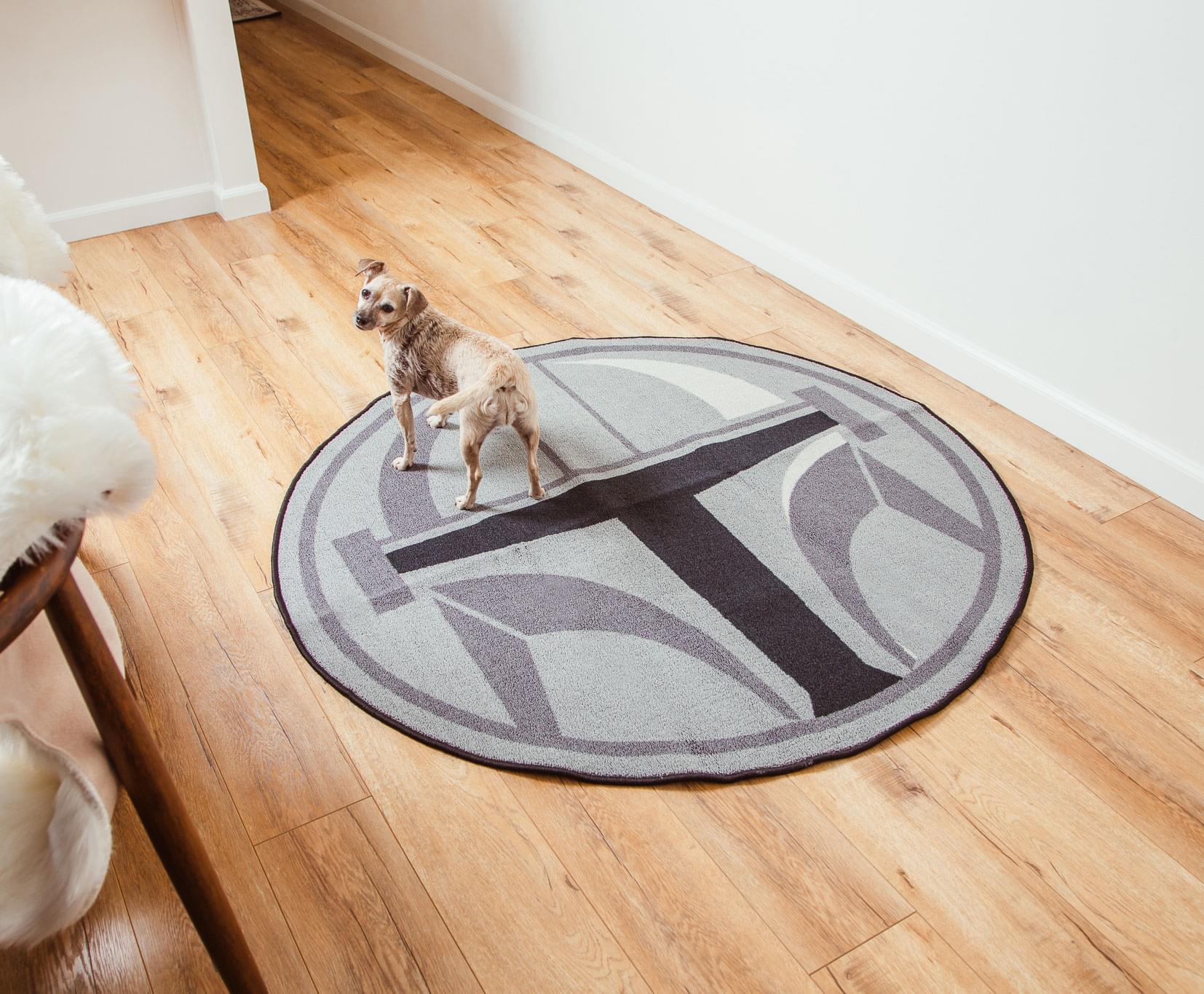 The Mandalorian Helmet-Inspired 52-Inch Area Rug for Star Wars Fans