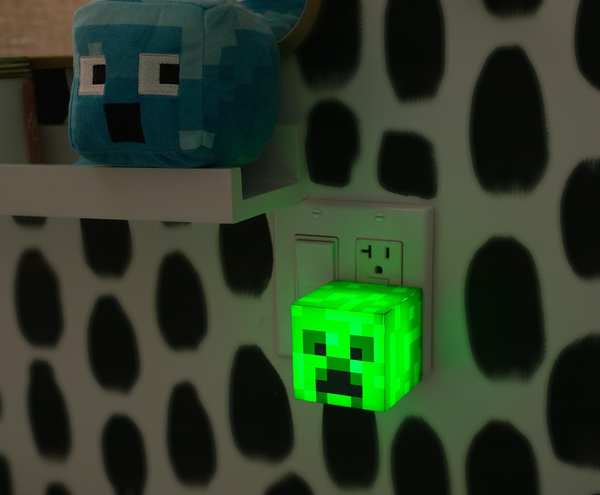 Minecraft Green Creeper Auto Dusk - Dawn Sensor Nightlight