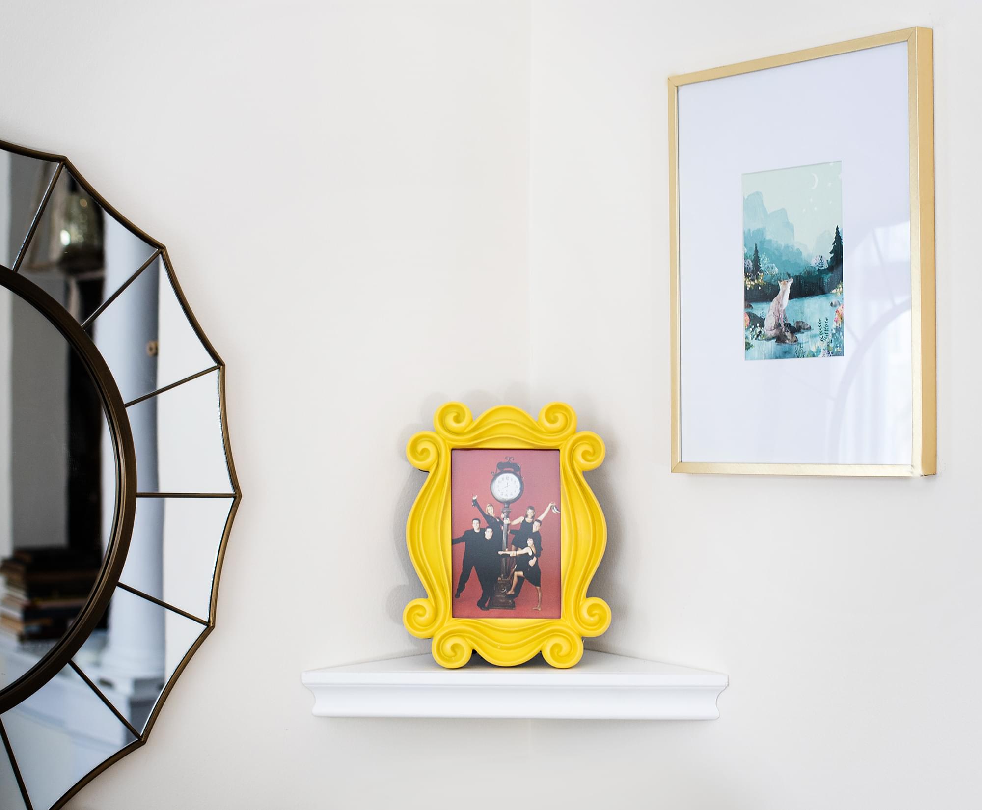 Friends-Inspired Yellow Door Polyresin Photo Frame with Stand - 10 x 7.5 Inches