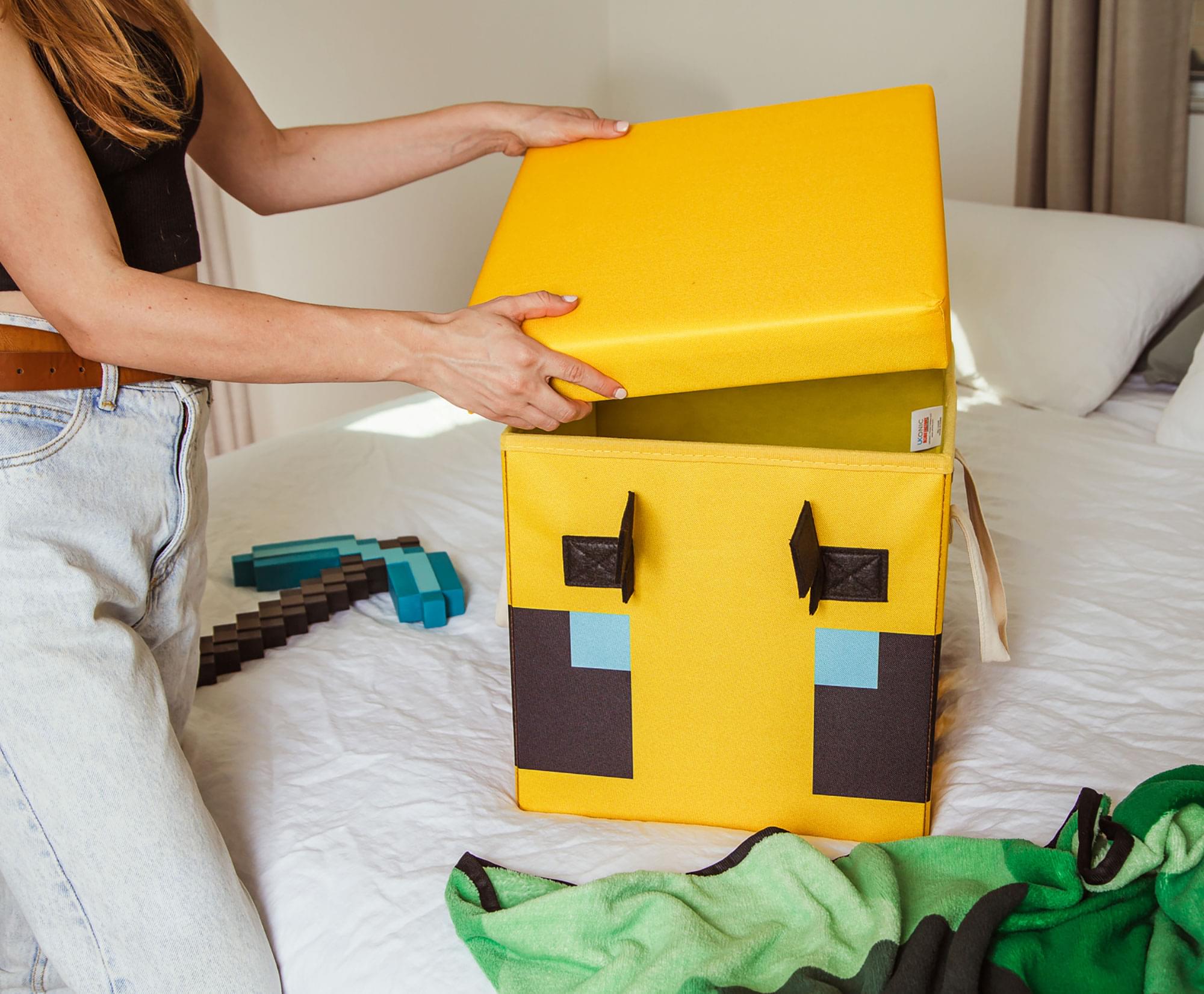 Officially Licensed Minecraft Bee 15-Inch Fabric Storage Bin Cube Organizer with Lid