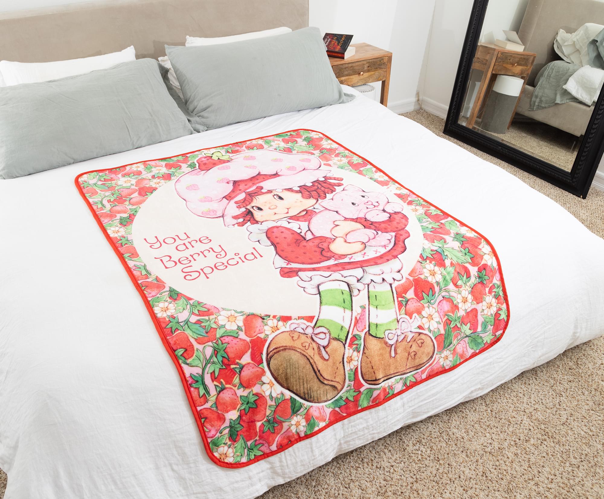 Berry Special Strawberry Shortcake Raschel Throw Blanket - 45 x 60 Inches