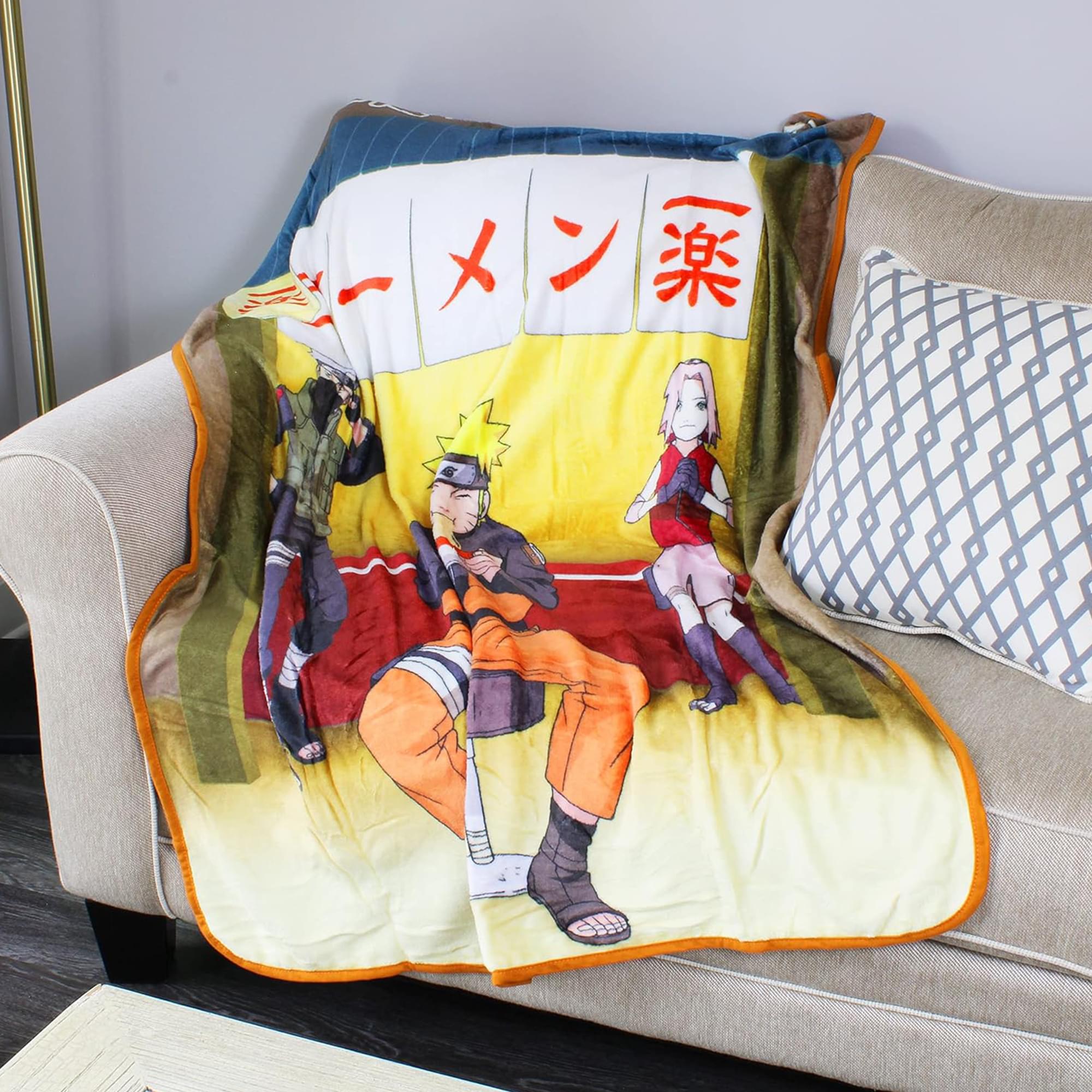 Cozy Naruto-Inspired Fleece Throw Blanket - Perfect for Ramen Lovers