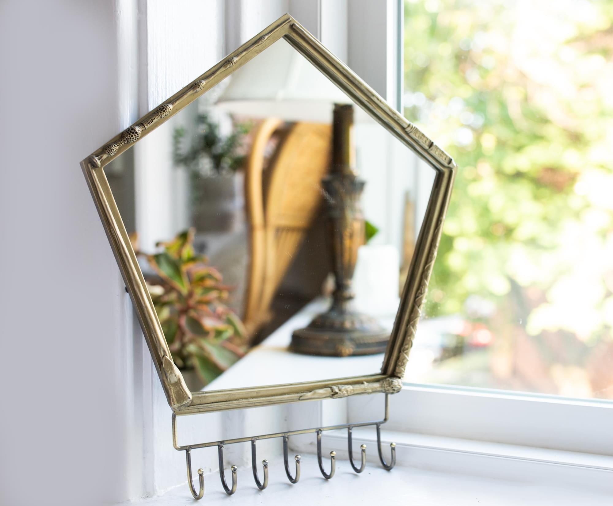Harry Potter Magical Wand Wall Mirror with Jewelry Hooks Storage