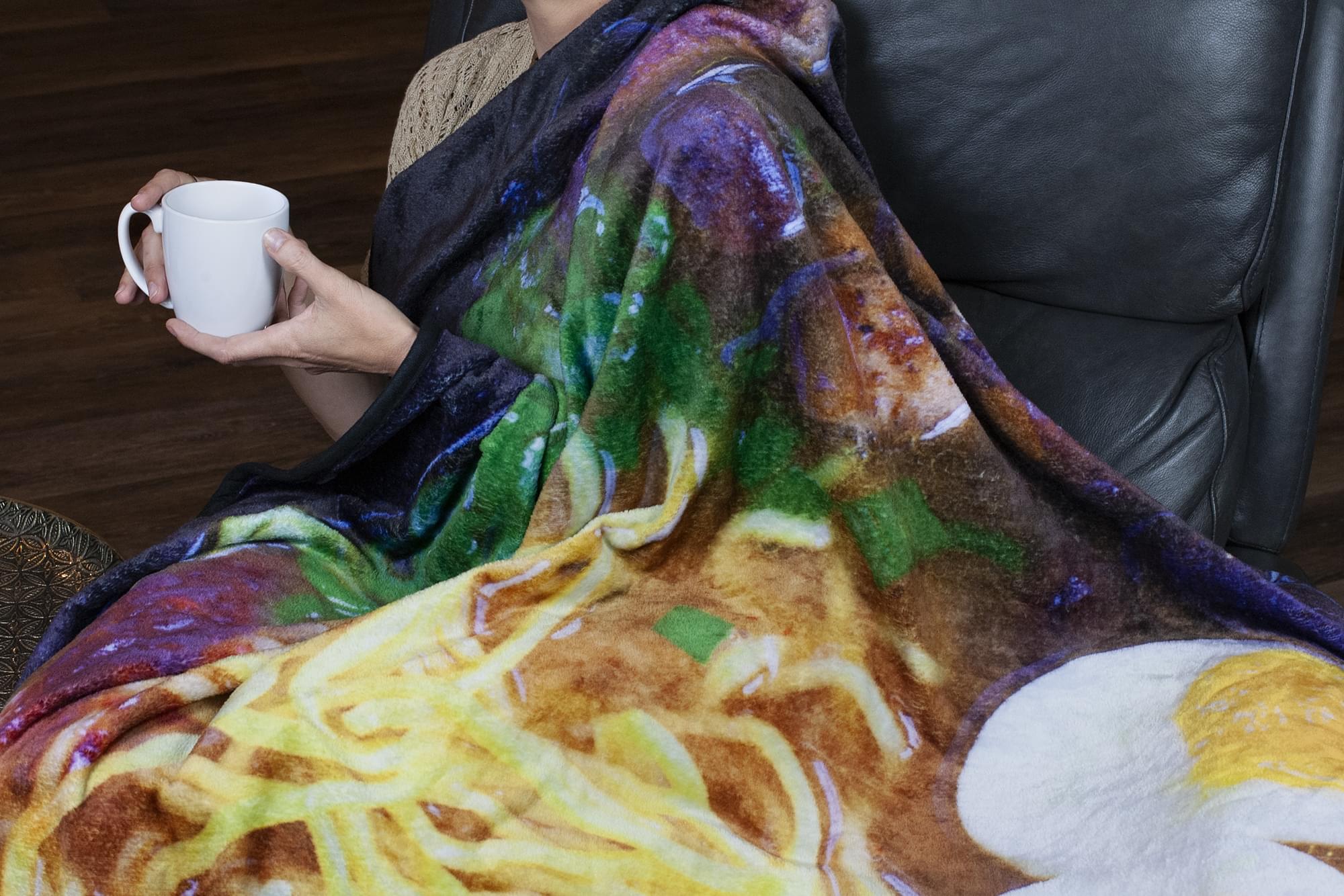 Ramen Bowl Delight Fleece Throw Blanket - 60-Inch Diameter Soft Luxury