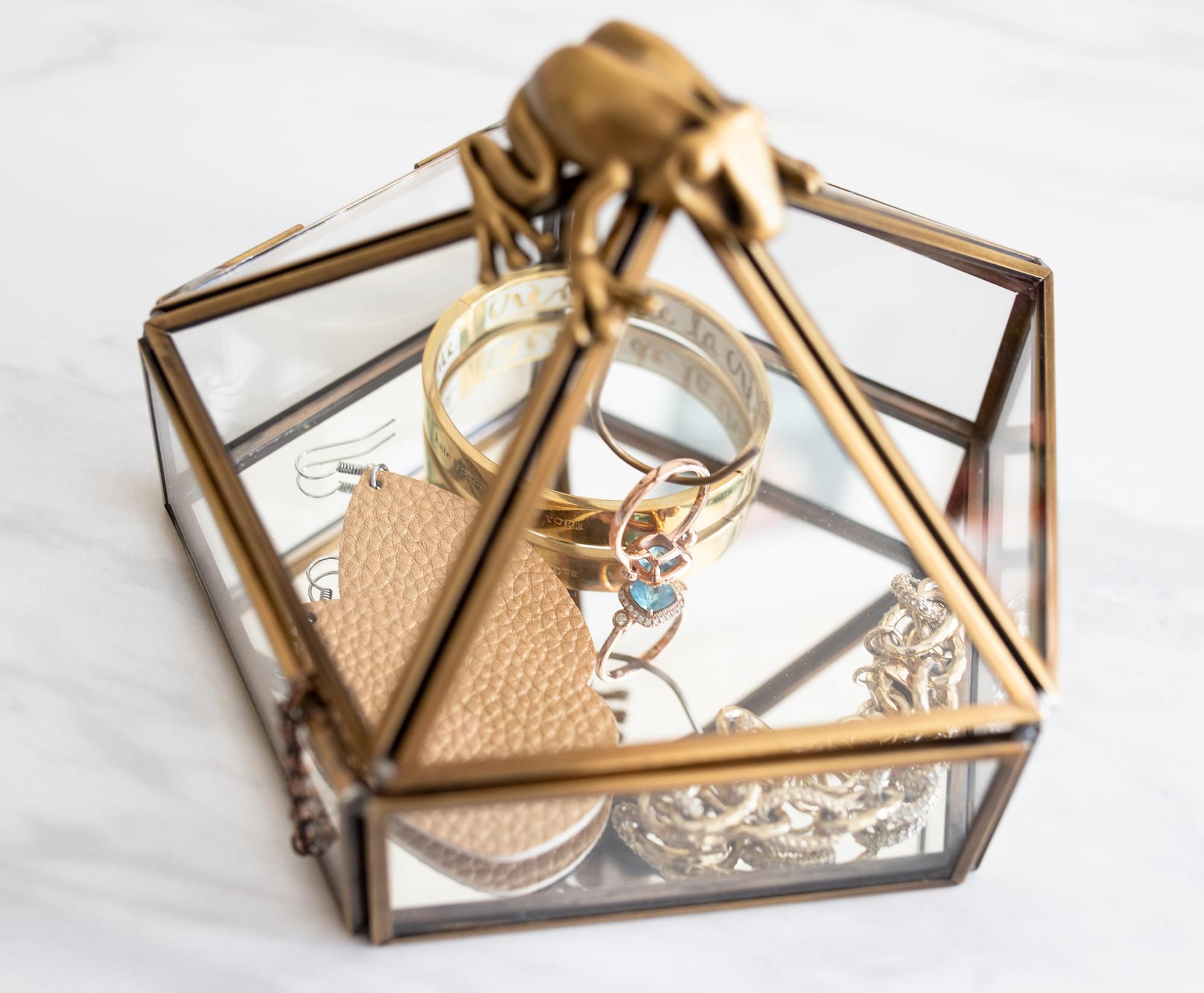 Harry Potter Gold Chocolate Frog Jewelry Organizer