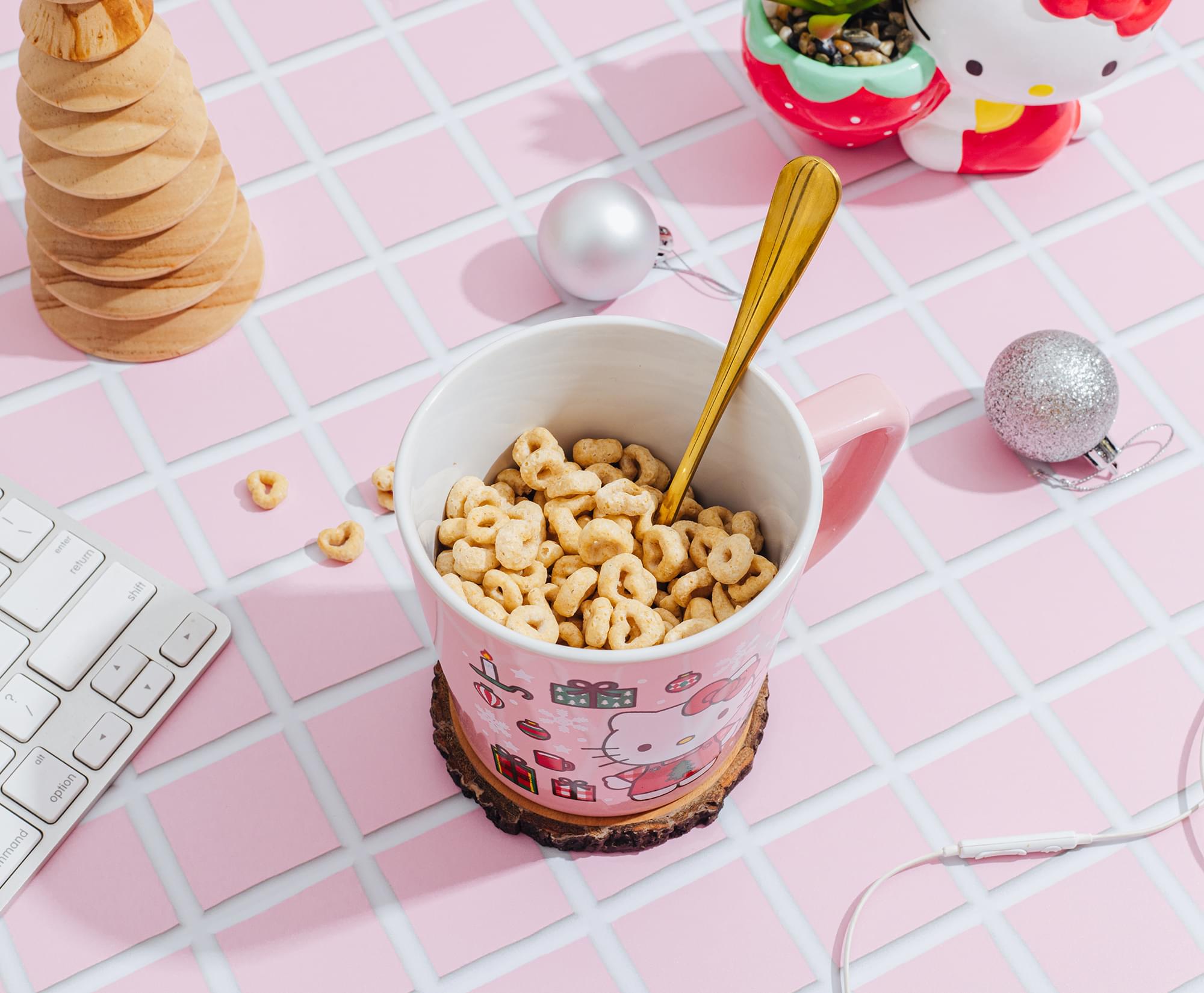 Sanrio Hello Kitty Holiday Ceramic Latte Mug - 17 Oz