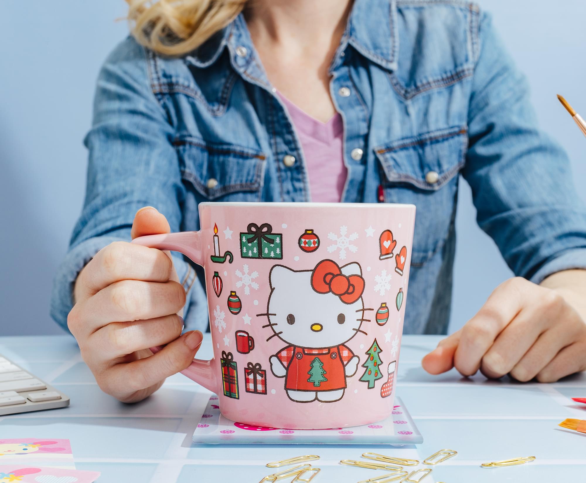 Sanrio Hello Kitty Holiday Ceramic Latte Mug - 17 Oz