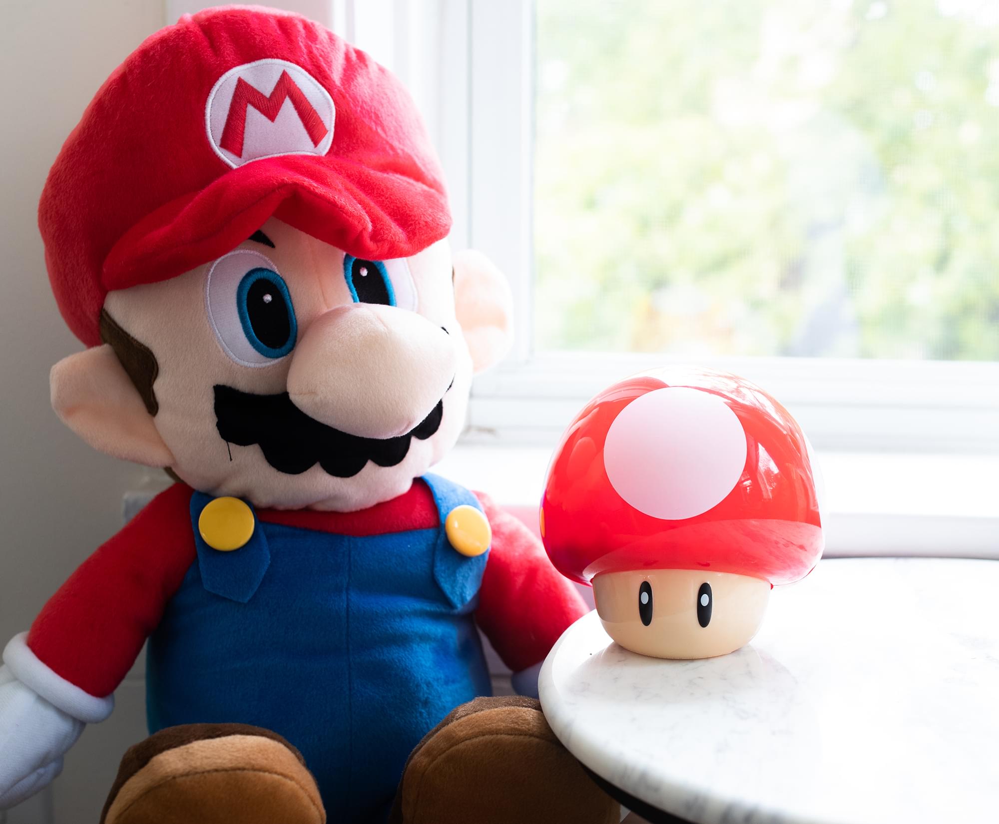 Super Mario Bros. Toad Mushroom 5-Inch Figural Mood Light with Sound - Level Up Your Space!