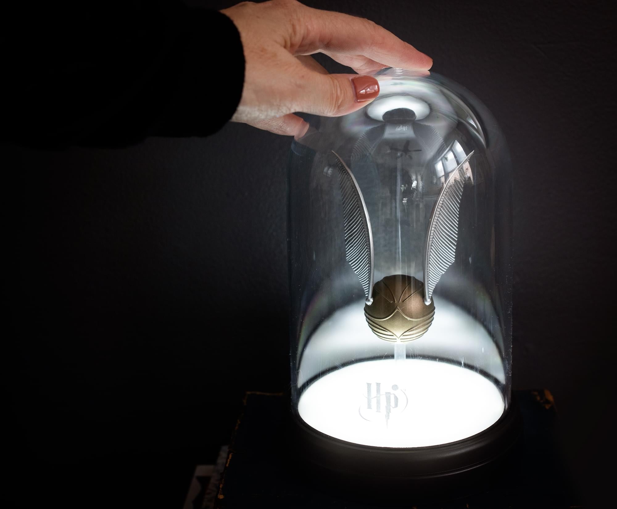 Enchanting Harry Potter Golden Snitch USB Table Lamp - 8 Inches Tall