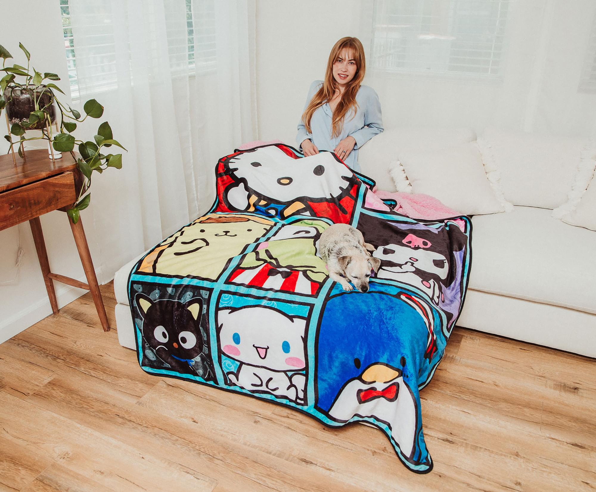Sanrio's Adorable Friends Oversized Sherpa Fleece Throw - Warm & Cozy!