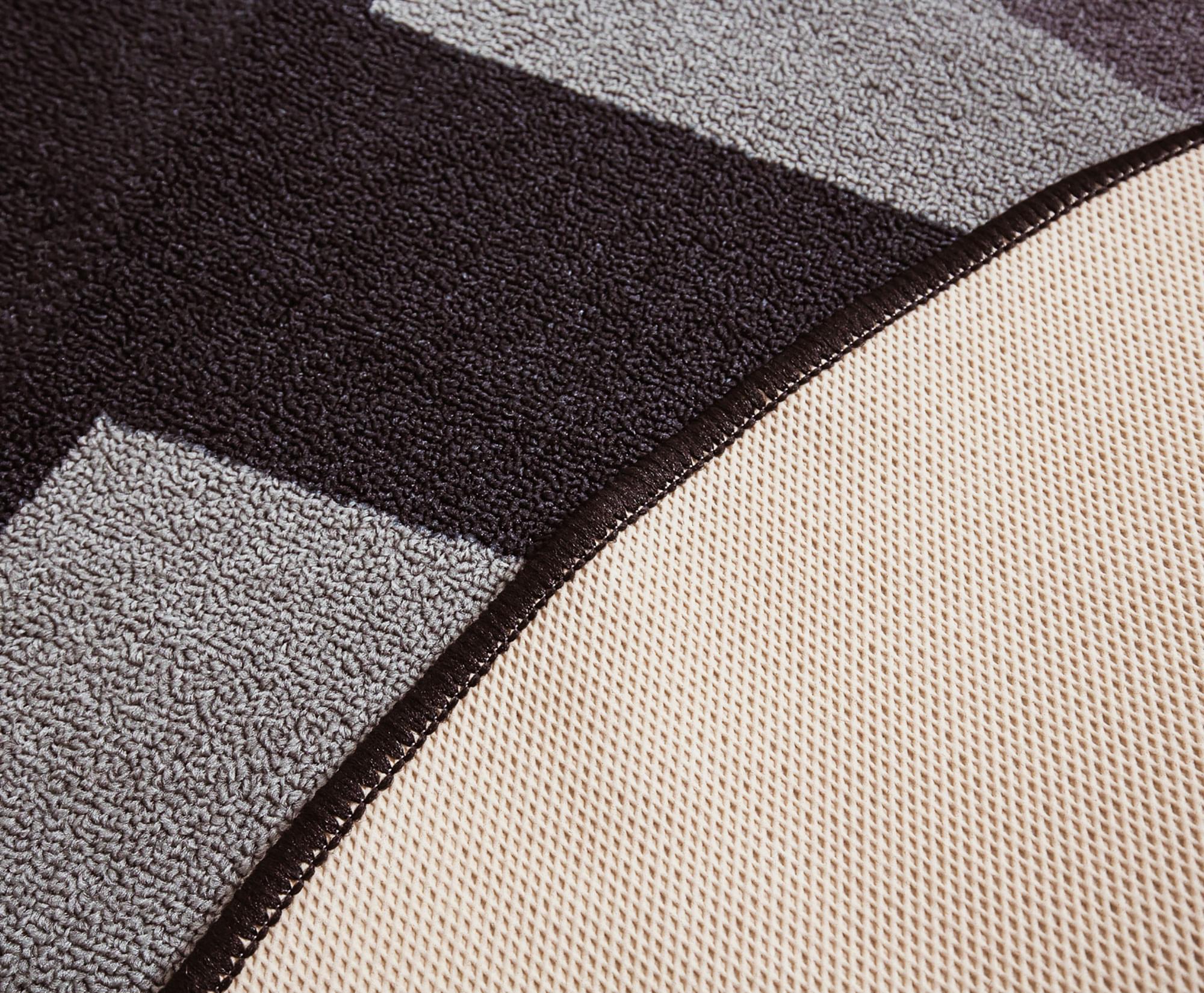 The Mandalorian Helmet-Inspired 52-Inch Area Rug for Star Wars Fans