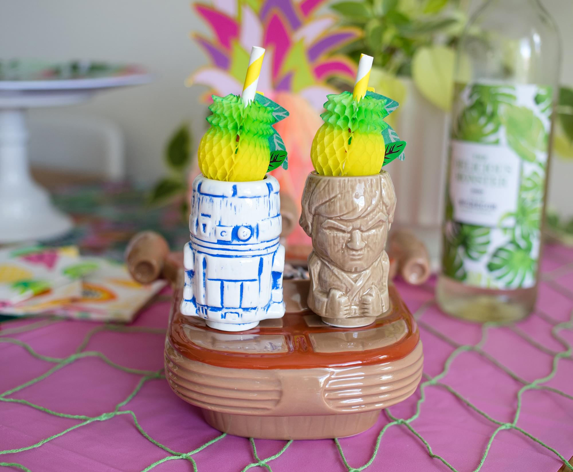 Geeki Tikis ，R2-D2