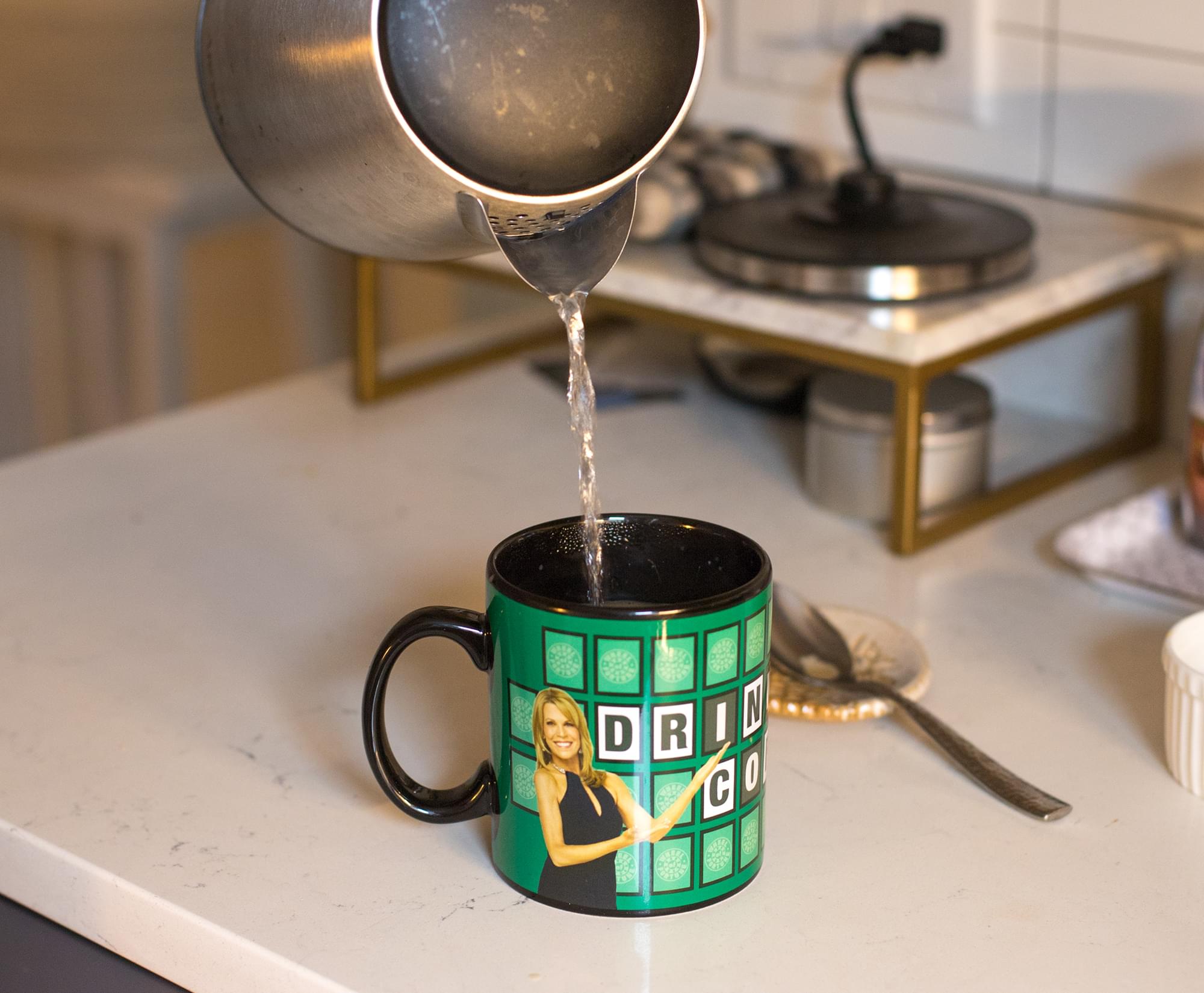 Wheel of Fortune Color-Changing 16-Ounce Coffee Mug