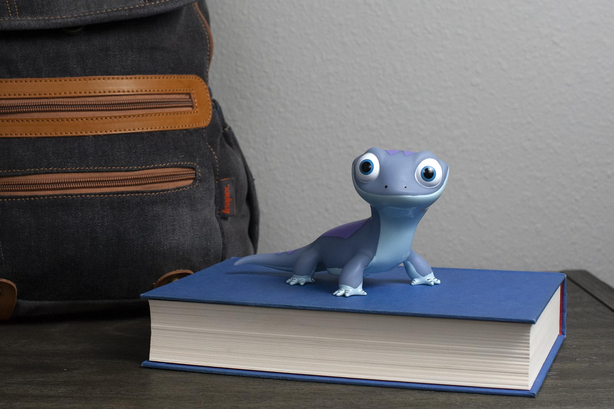Frozen 2 Color-Changing 6-Inch Bruni Salamander Mood Lights - Set of 2: Light Up Your Memories!