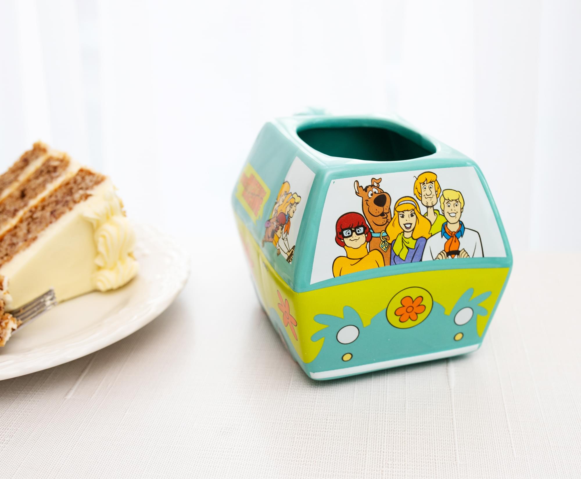 Scooby Doo Mystery Machine Ceramic Mug - 20 Oz